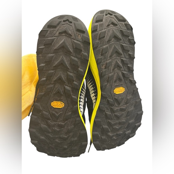 361 Degrees Engage Trail Running Shoes Vibram Sole Black Yellow Men’s 13